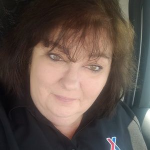 Meet your Posher, Dana